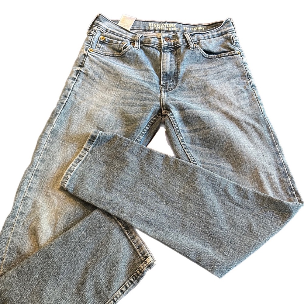 Levi blue jeans S26 skinny. 30X30